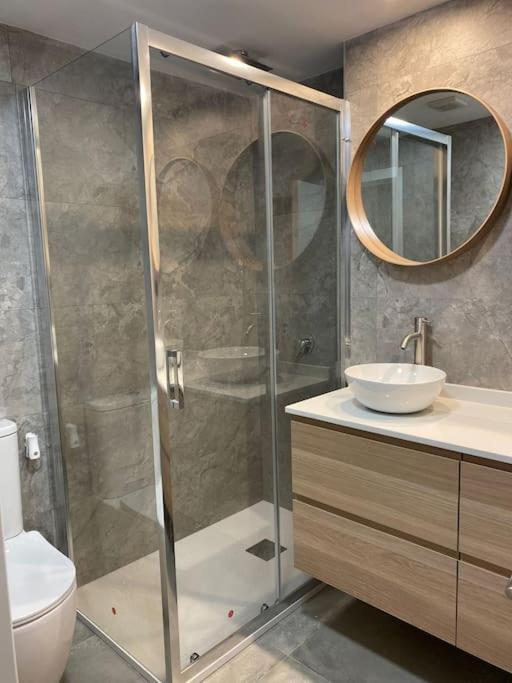 176A Apto Moderno De 3 Habitaciones Gijón Eksteriør billede