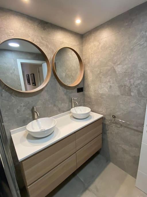 176A Apto Moderno De 3 Habitaciones Gijón Eksteriør billede